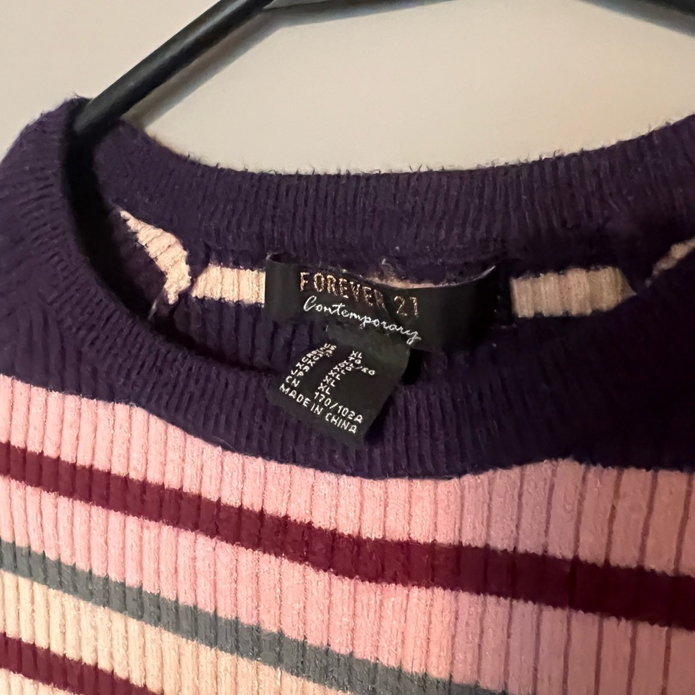 Stretchy Striped Sweater! ❤️